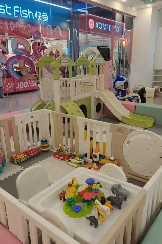 水母艾拉婴幼儿水育中心（张江大橘天地旗舰店） 场景环境图
